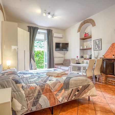 Dieghouse - Monolocale Con Cortile In Corte Lombarda Vicino Al Centro Monza Exterior photo